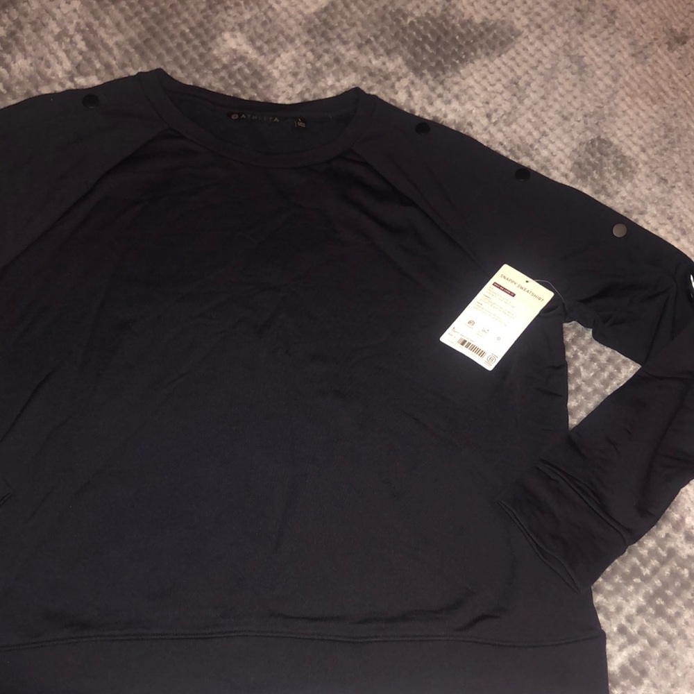 Athletics NWT navy size L snappy sweatshirt